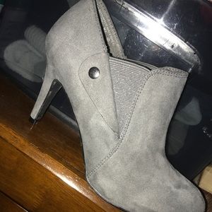Ankle boots